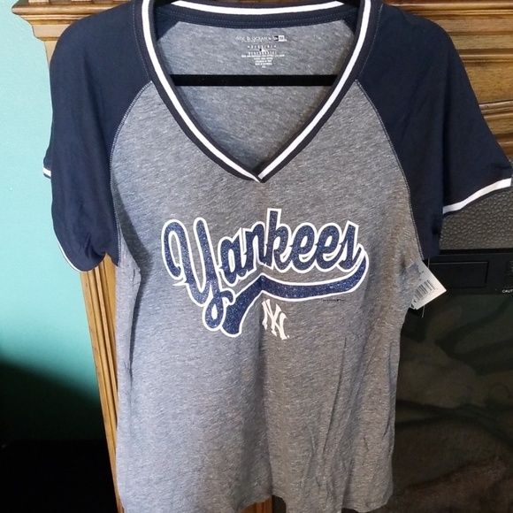5th and Ocean Tops - Tee shirt